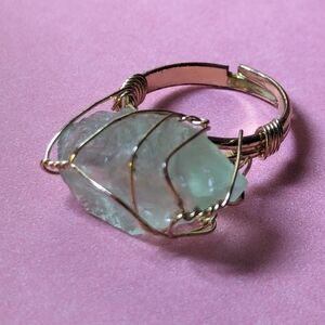 💚 Jadeite Adjustable ring light green color size 8-10
